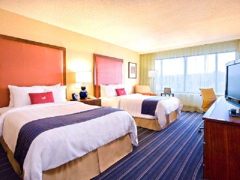 Doubletree By Hilton Fairfield & Hotel