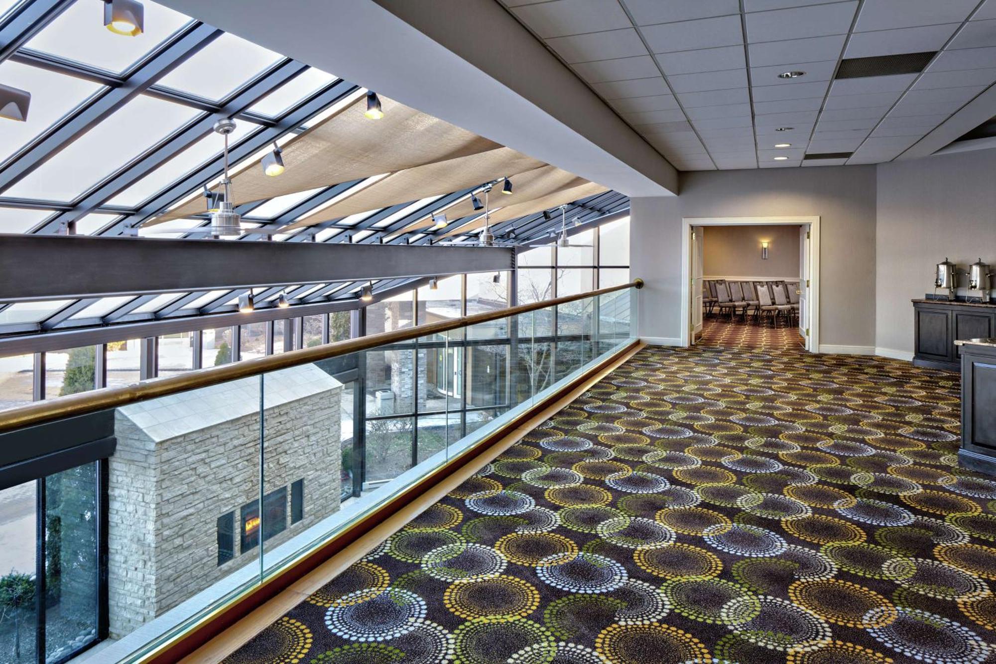 Doubletree By Hilton Fairfield & Hotel 4*